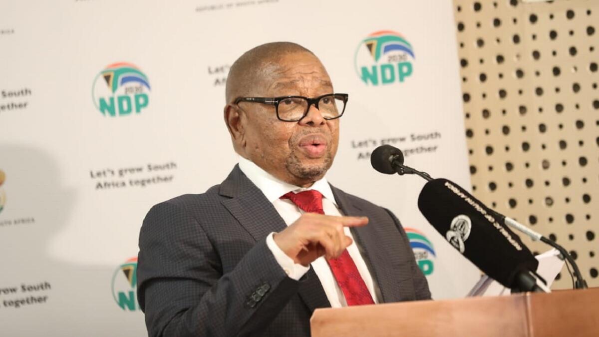Blade Nzimande addresses student accomadation challenges 
