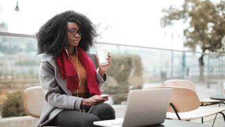 women participating in four day work week