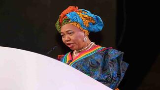 angie motshekga announcing matric results